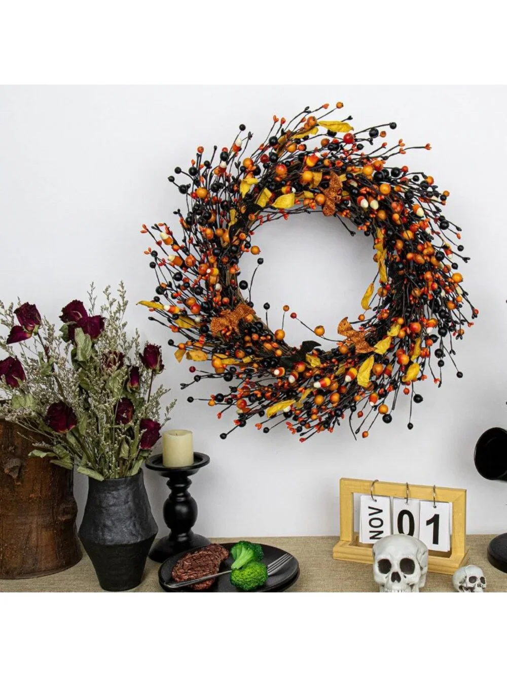 18-Inch Vintage Halloween Wreath - Black & Orange Berry Decor with Glitter Bat